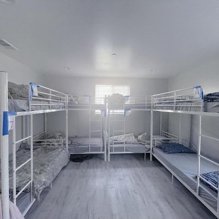 Modern Hostel In Лос-Анджелес Экстерьер фото